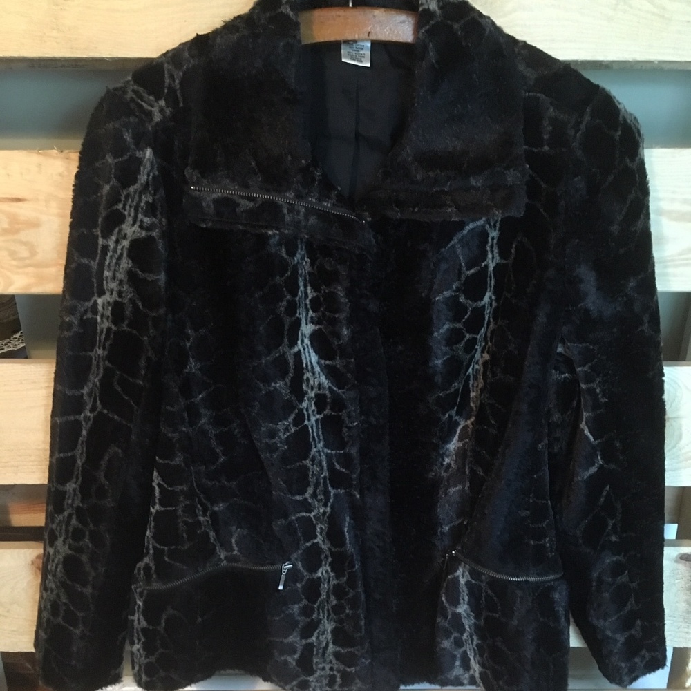 Laura Ashley Woman Faux Fur Animal Print Jacket 1x Gem